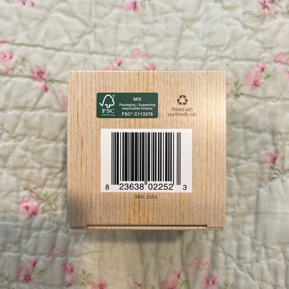 Calm Skin Chamomile Moisturizer - Picture 5 of 6